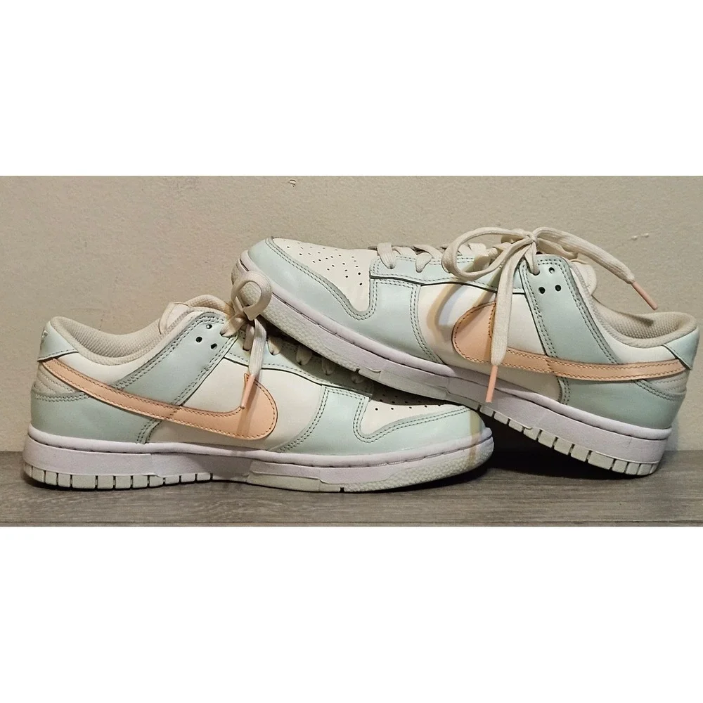 Nike Dunk Low Barely Green Crimson DD1503-104 Women's Size 8.5‎
